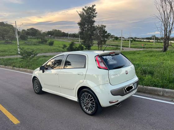 FIAT PUNTO 1.8 SPORTING 16V FLEX 4P MANUAL